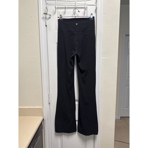 Lululemon Groove Nulu Super-High-Rise Flared Pant Black Size 6 - Picture 4 of 6